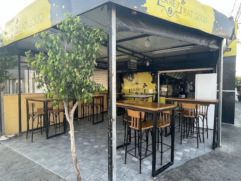 LA RE 7 à La Marsa