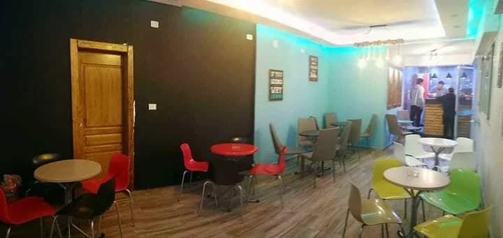 Balti cafe à El Mourouj