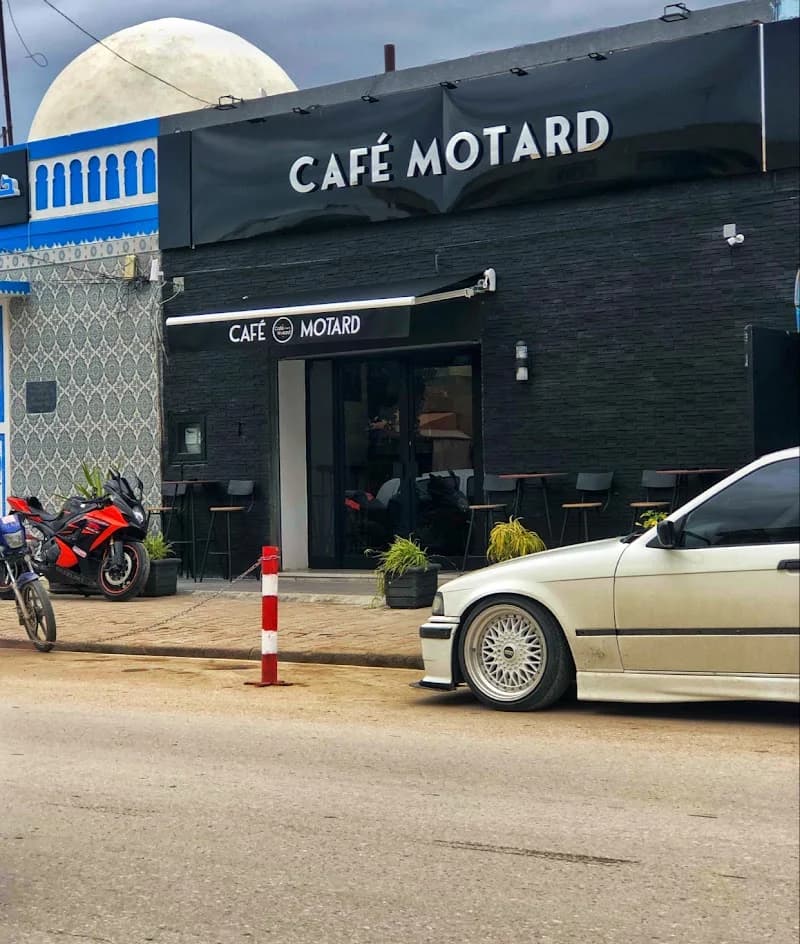 Cafe motard à Hrairia