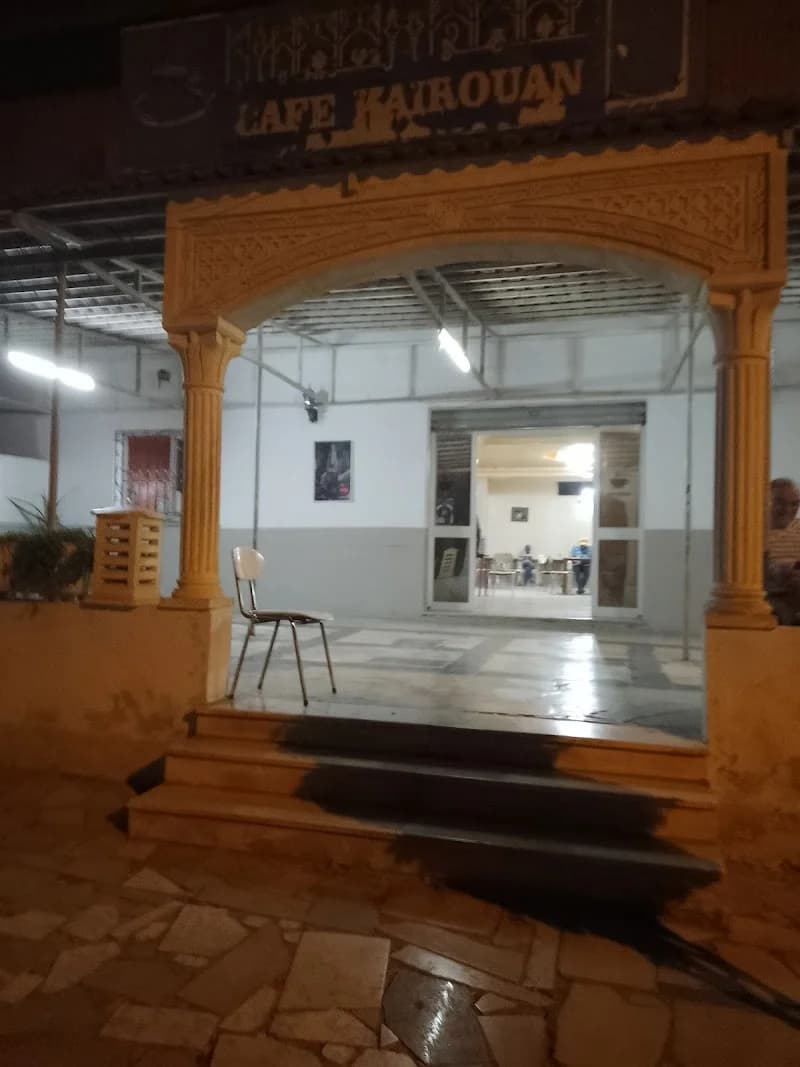 Café Kairouan à Bou Mhel el-Bassatine