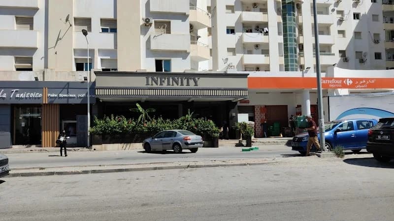 Infinity Aouina à Le Kram
