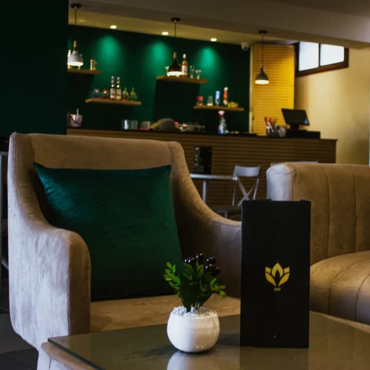 Jas green lounge à Manouba