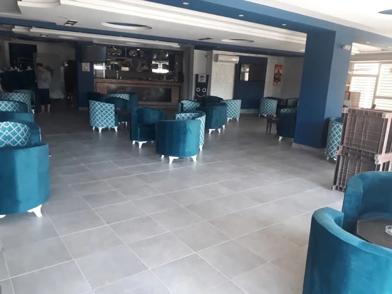 Sunset Tea Salon à La Soukra