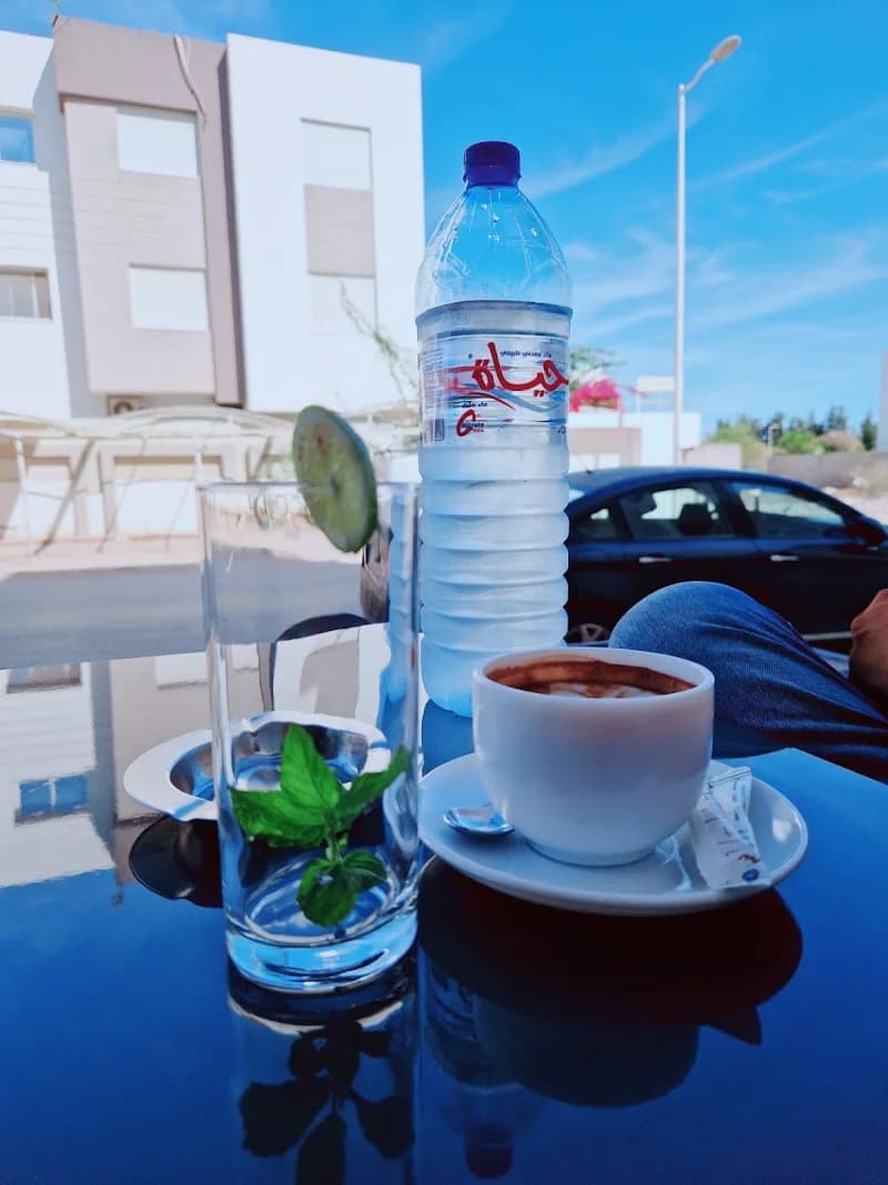 One coffee à La Soukra