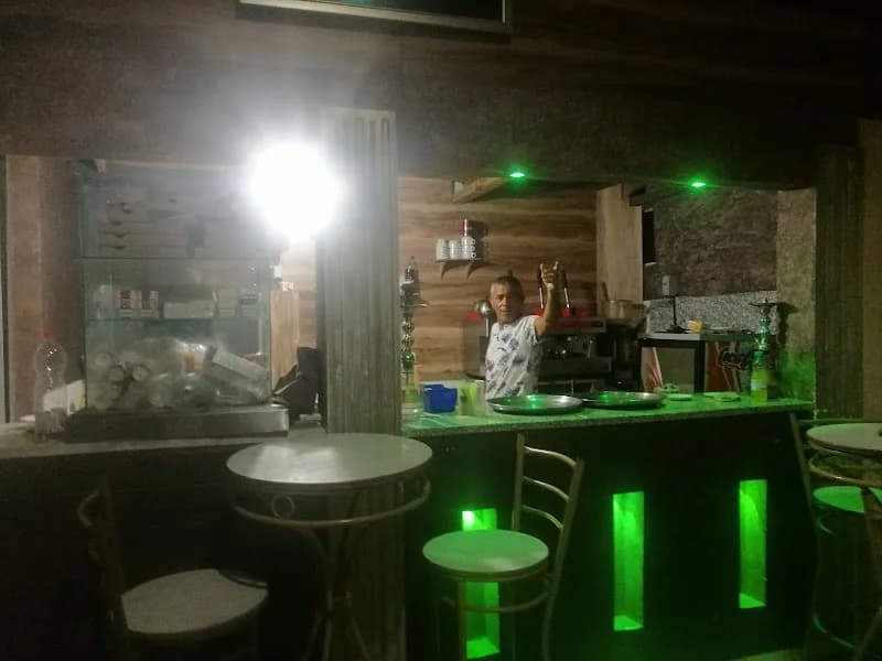 La Cabane (Sardouk) à Hammam Lif